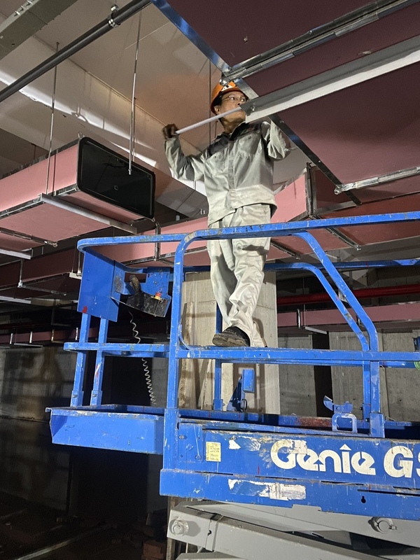 Hình ảnh thi công ống gió Sao Việt